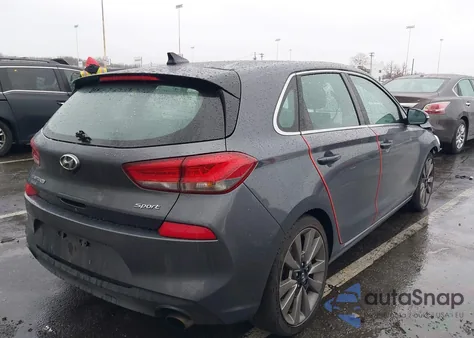 2018 Hyundai Elantra Gt Sport z USA, uszkodzony, nr VIN KMHH55LC1JU044764